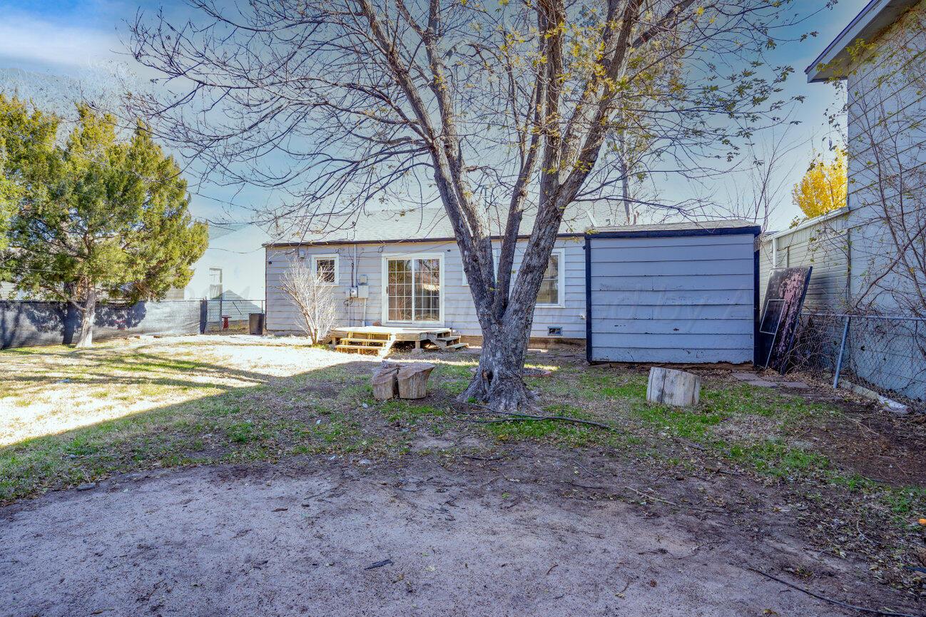 4204 Cline Road Amarillo, TX 79110 - Photo 21 of 24 Backyard