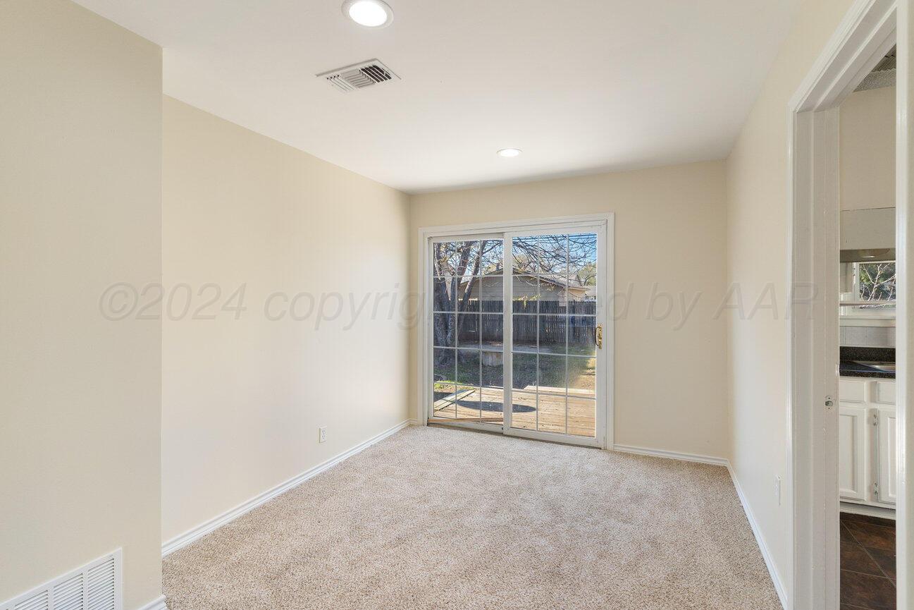 4204 Cline Road Amarillo, TX 79110 - Photo 6 of 24 Living area