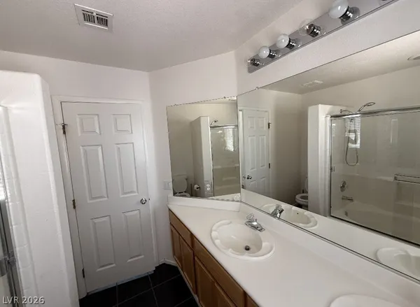 $2,450 | 10038 Hermit Rapids Avenue, Las Vegas, NV 89148