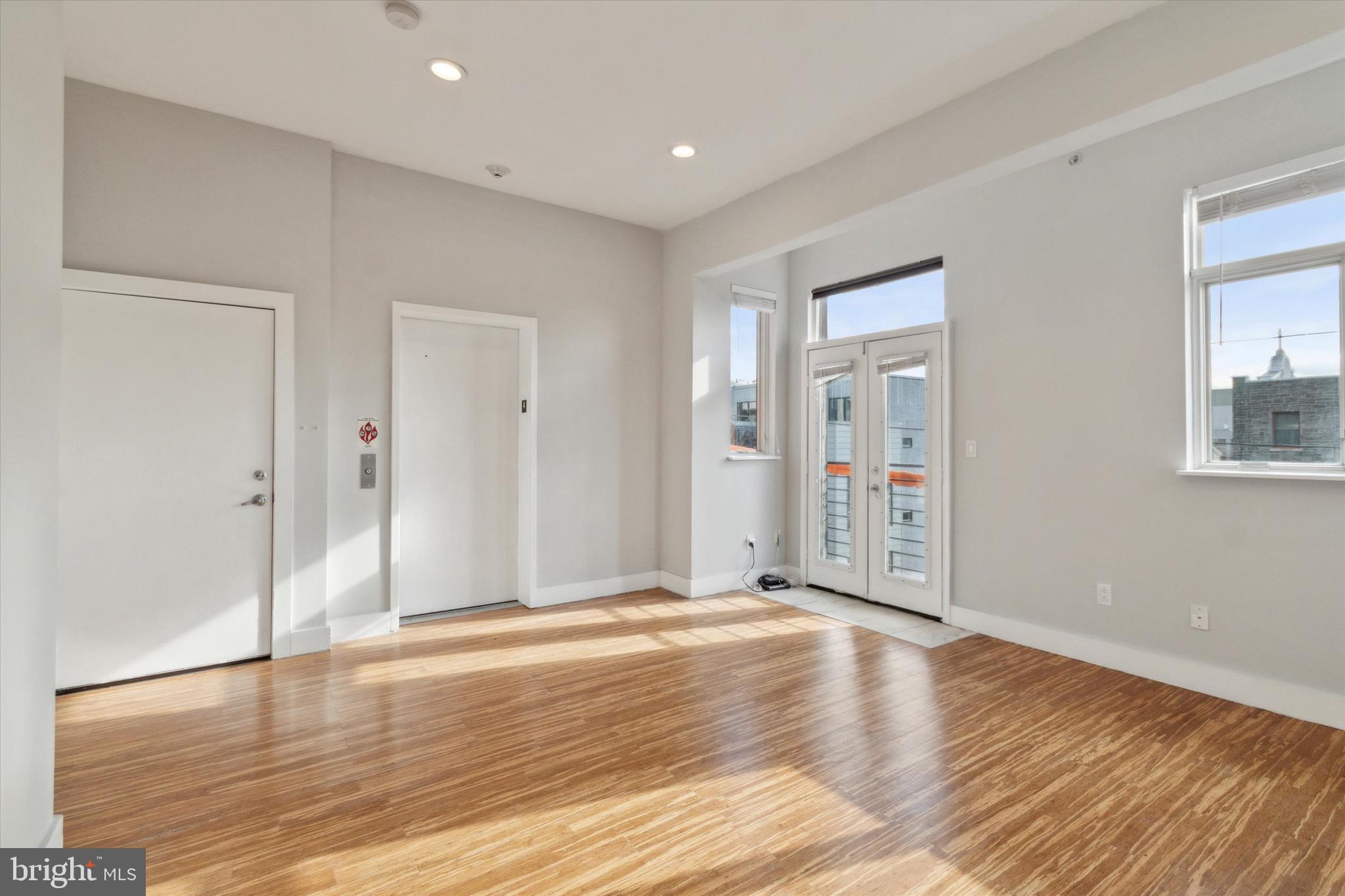 808 North 4th Street, Unit 3 Philadelphia, PA 19123 - Photo 2 of 15