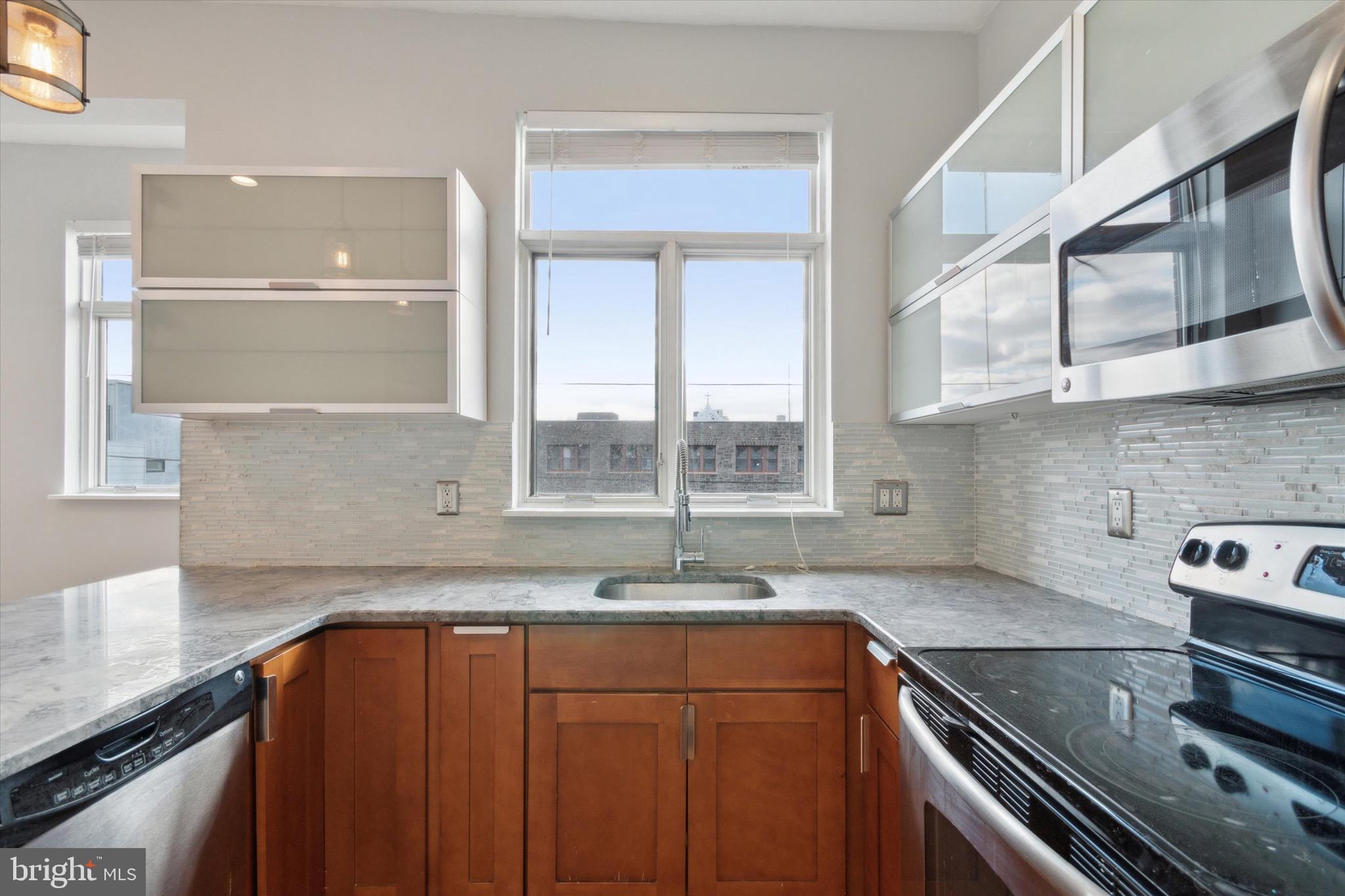 808 North 4th Street, Unit 3 Philadelphia, PA 19123 - Photo 6 of 15