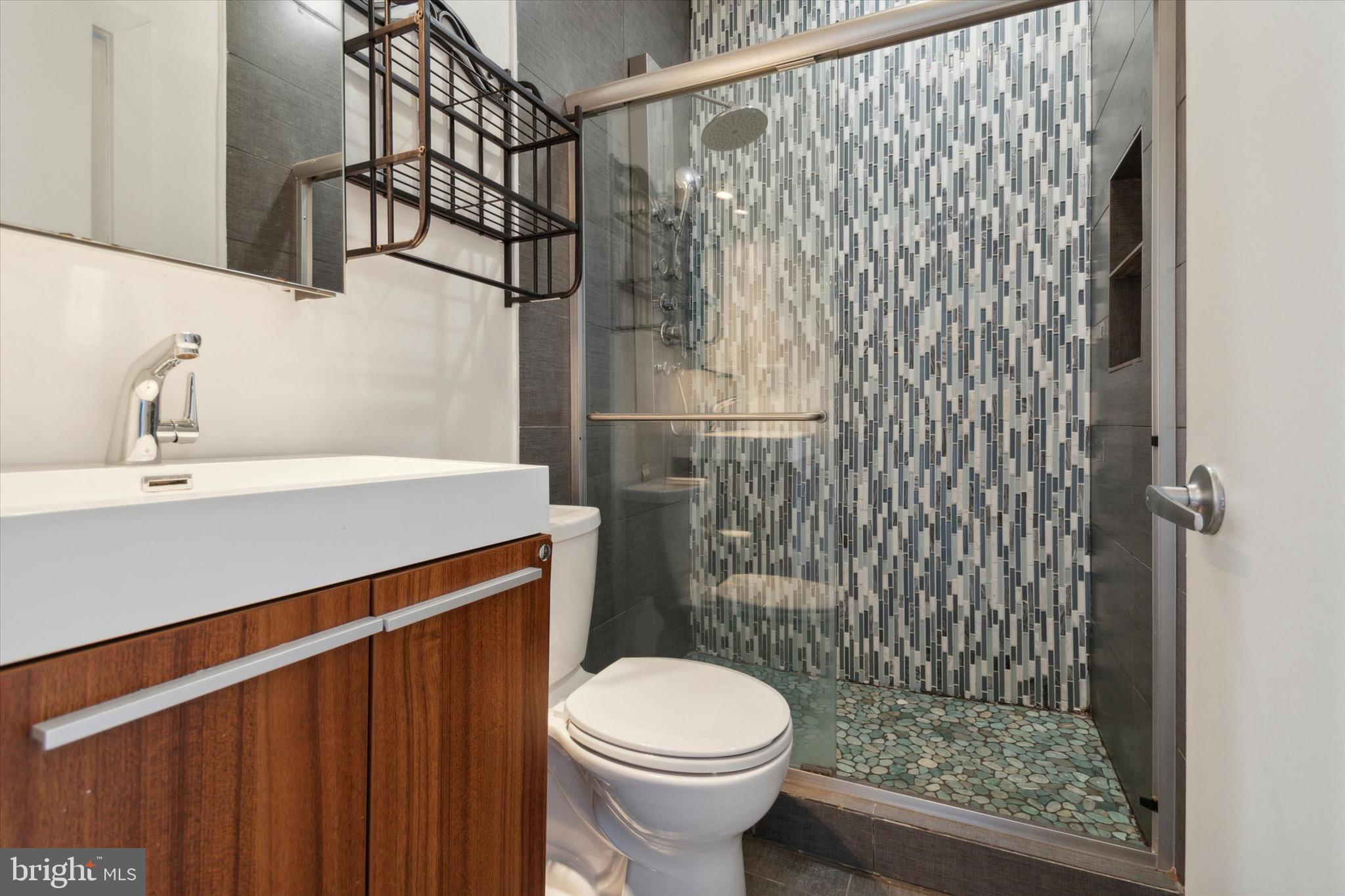 808 North 4th Street, Unit 3 Philadelphia, PA 19123 - Photo 10 of 15