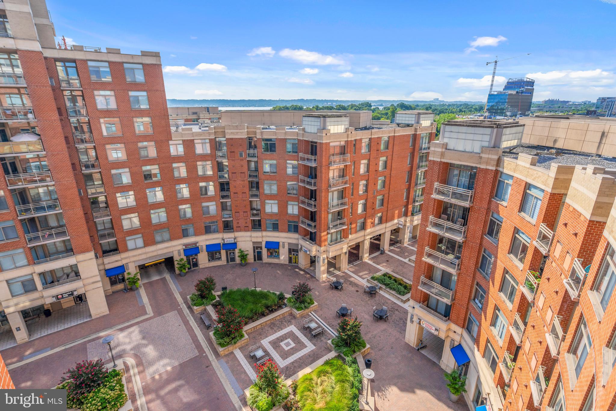 3600 South Glebe Road, Unit 819W Arlington, VA 22202 - Photo 28 of 42 View