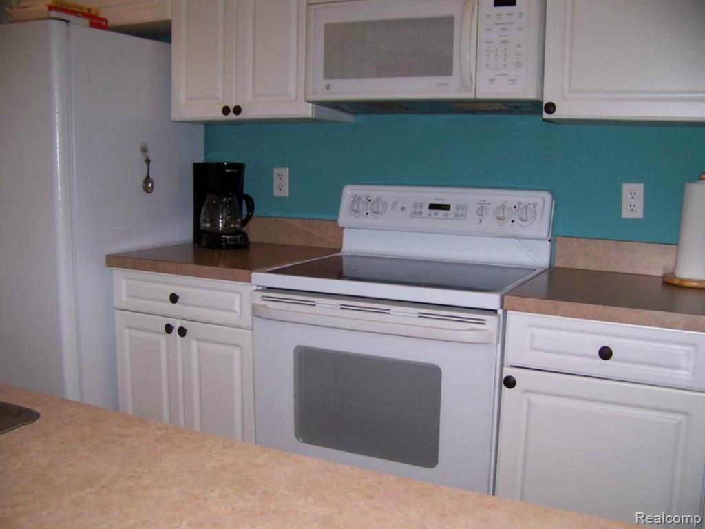 3500 Tremonte Circle, Unit 140 Rochester, MI 48306 - Photo 15 of 31