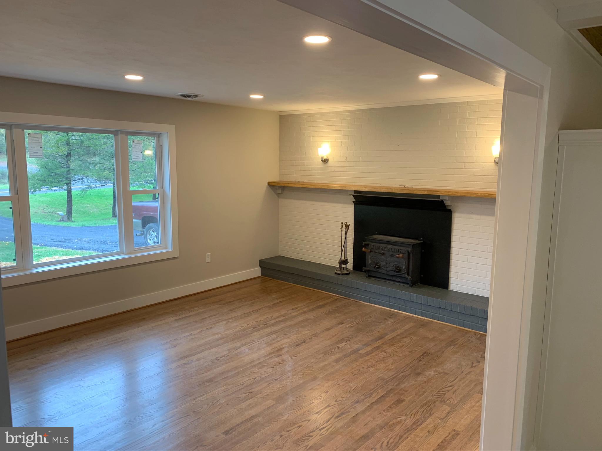 6779 Middle Road Middletown, VA 22645 - Photo 5 of 36