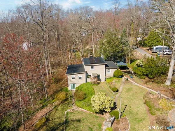 $339,900 | 10 Mountain Trail, East Hampton, CT 06424