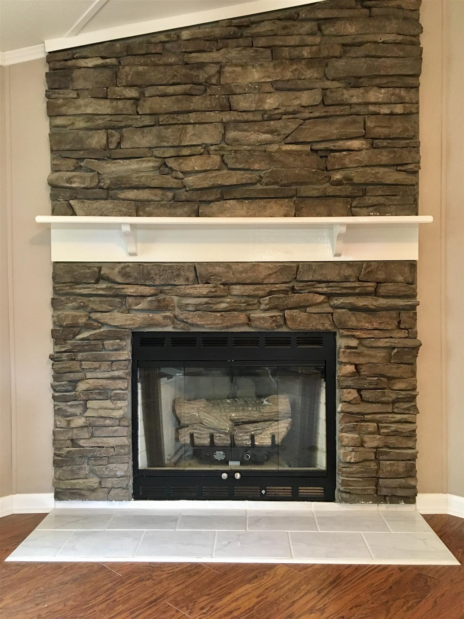 4302 Woodrow Wilson Road Springfield, TN 37172 - Photo 6 of 28 a view of a fireplace