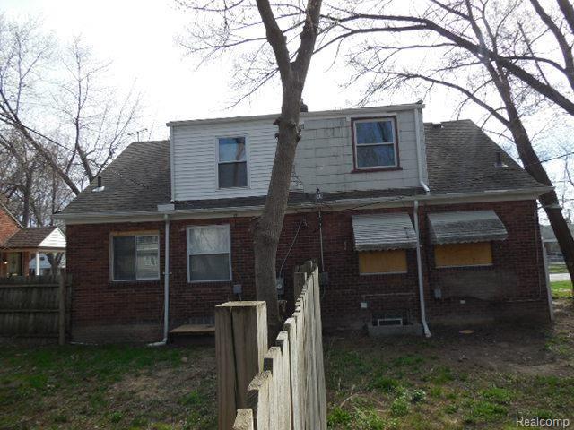 15729 Evergreen Road Detroit, MI 48223 - Photo 3 of 21 261-839261 back retake (2).jpg