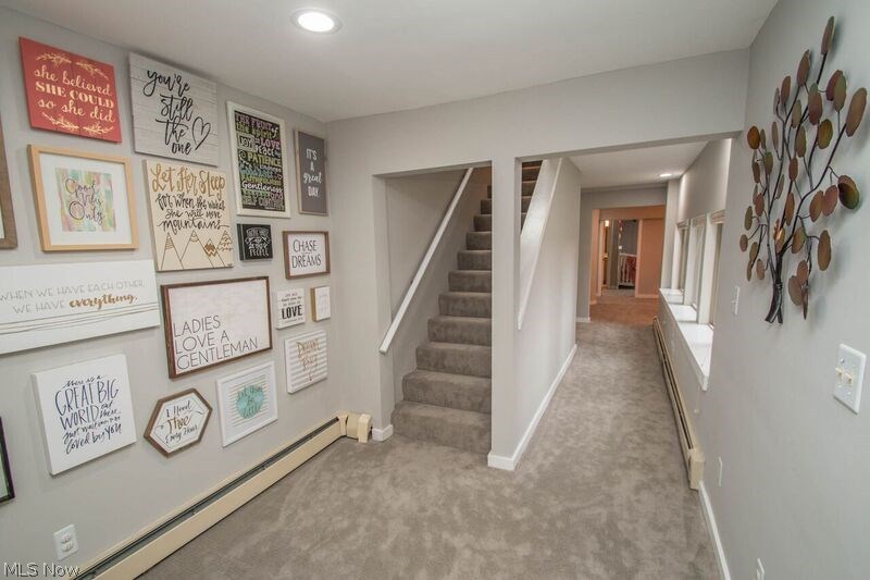 1007 Stewart Road Kent, OH 44240 - Photo 20 of 35 Hallway in lower level. Lots of windows and natural light.