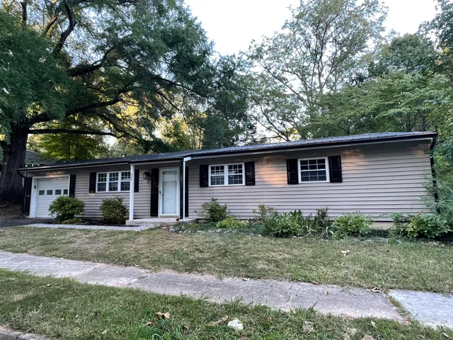 $229,000 | 205 Forestview Circle, Bedford, VA 24523