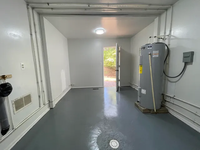 $229,000 | 205 Forestview Circle, Bedford, VA 24523