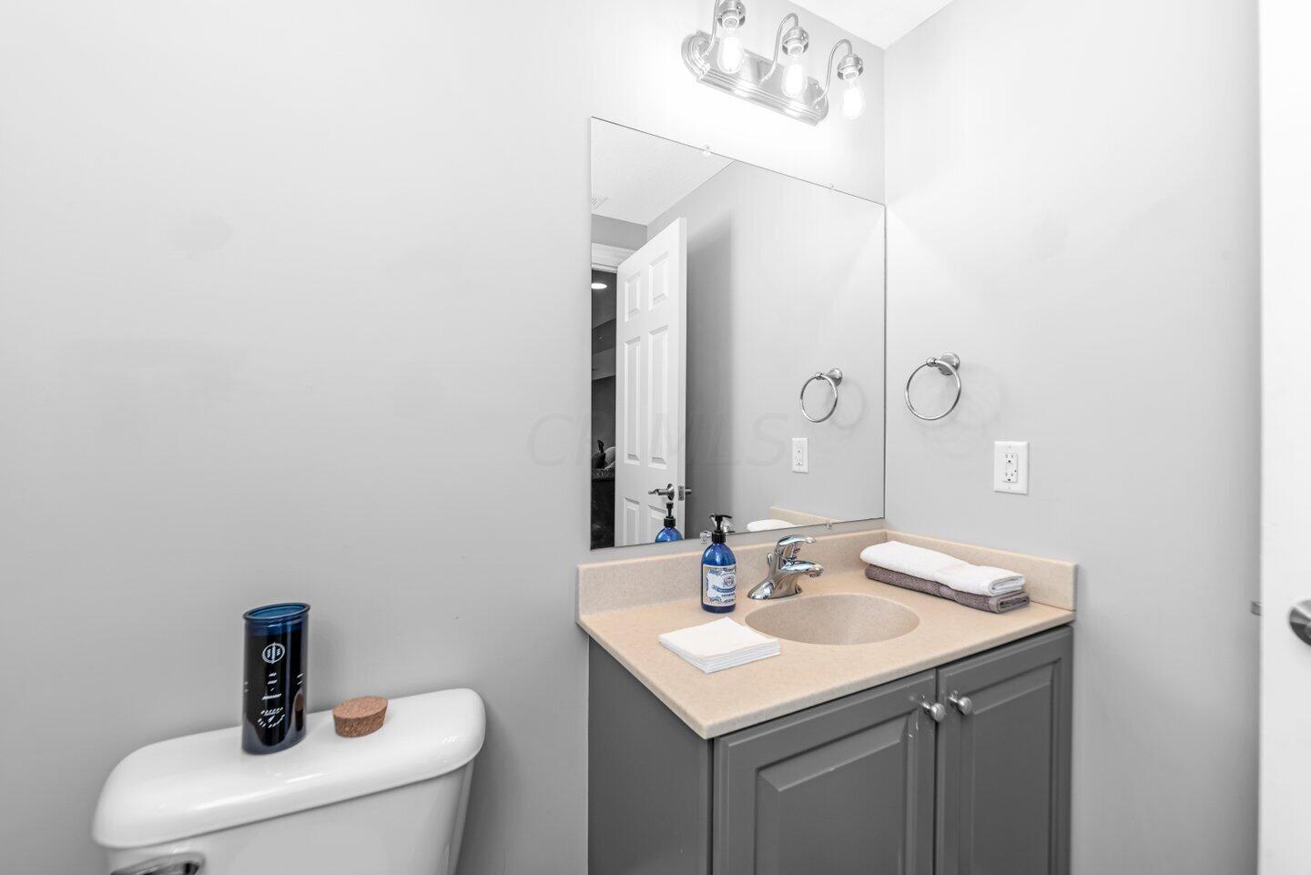 7731 Timber Ridge Drive Powell, OH 43065 - Photo 28 of 42 Powder Room
