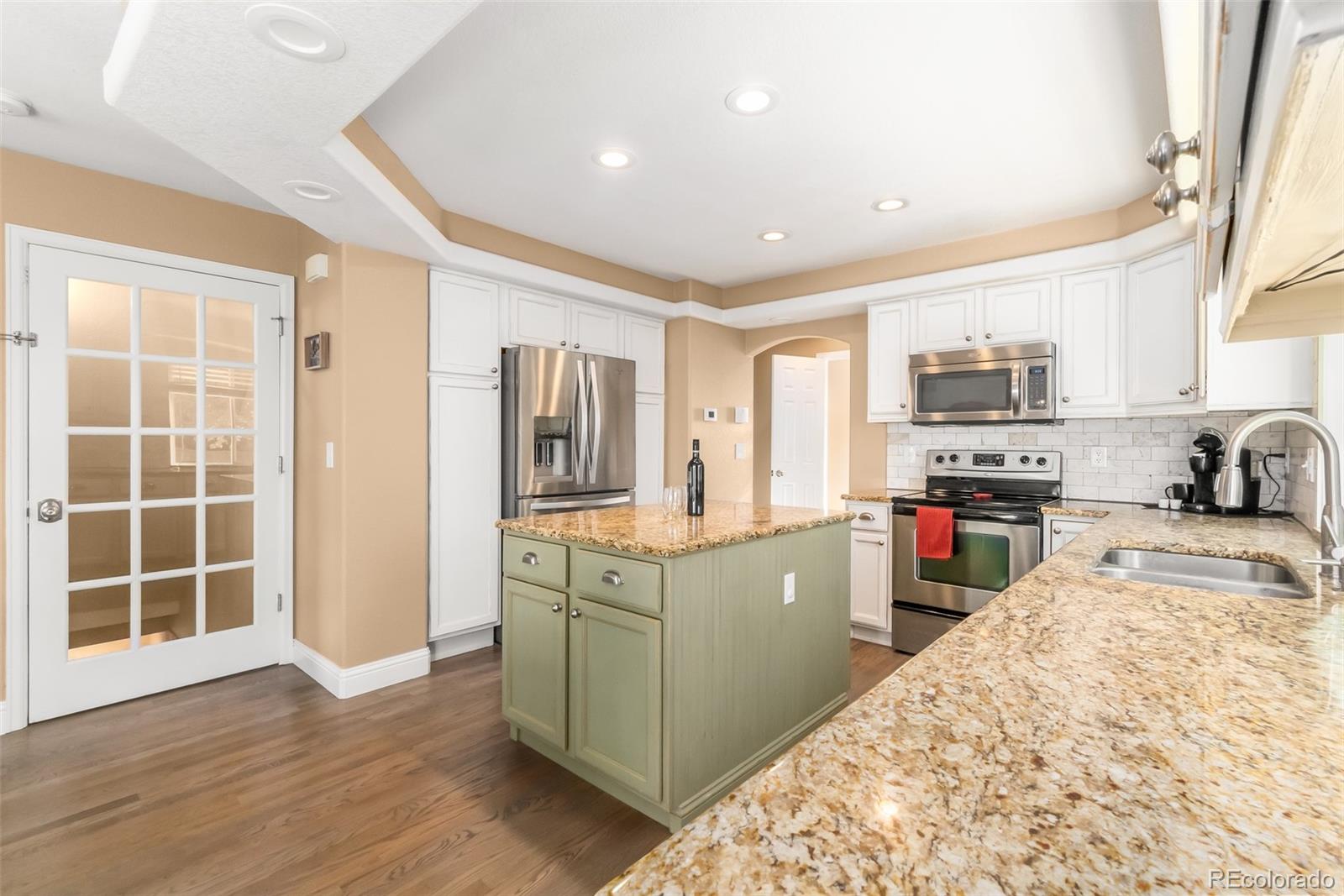 10315 Spring Water Peak Highlands Ranch, CO 80129 - Photo 10 of 24 Gallery Image 10
