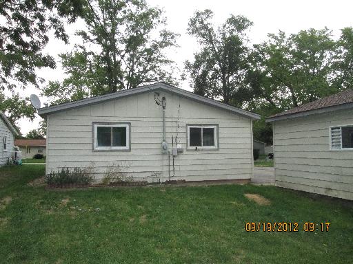 457 Willow Road Wauconda, IL 60084 - Photo 3 of 8