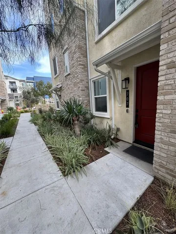 $4,295 | 707 South Mosaic Street, Anaheim, CA 92805