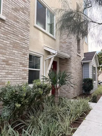 $4,295 | 707 South Mosaic Street, Anaheim, CA 92805