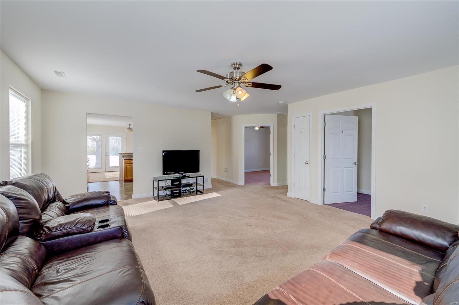 4555 Ashby Road St. Ann, MO 63074 - Photo 9 of 55 Gallery Image 9