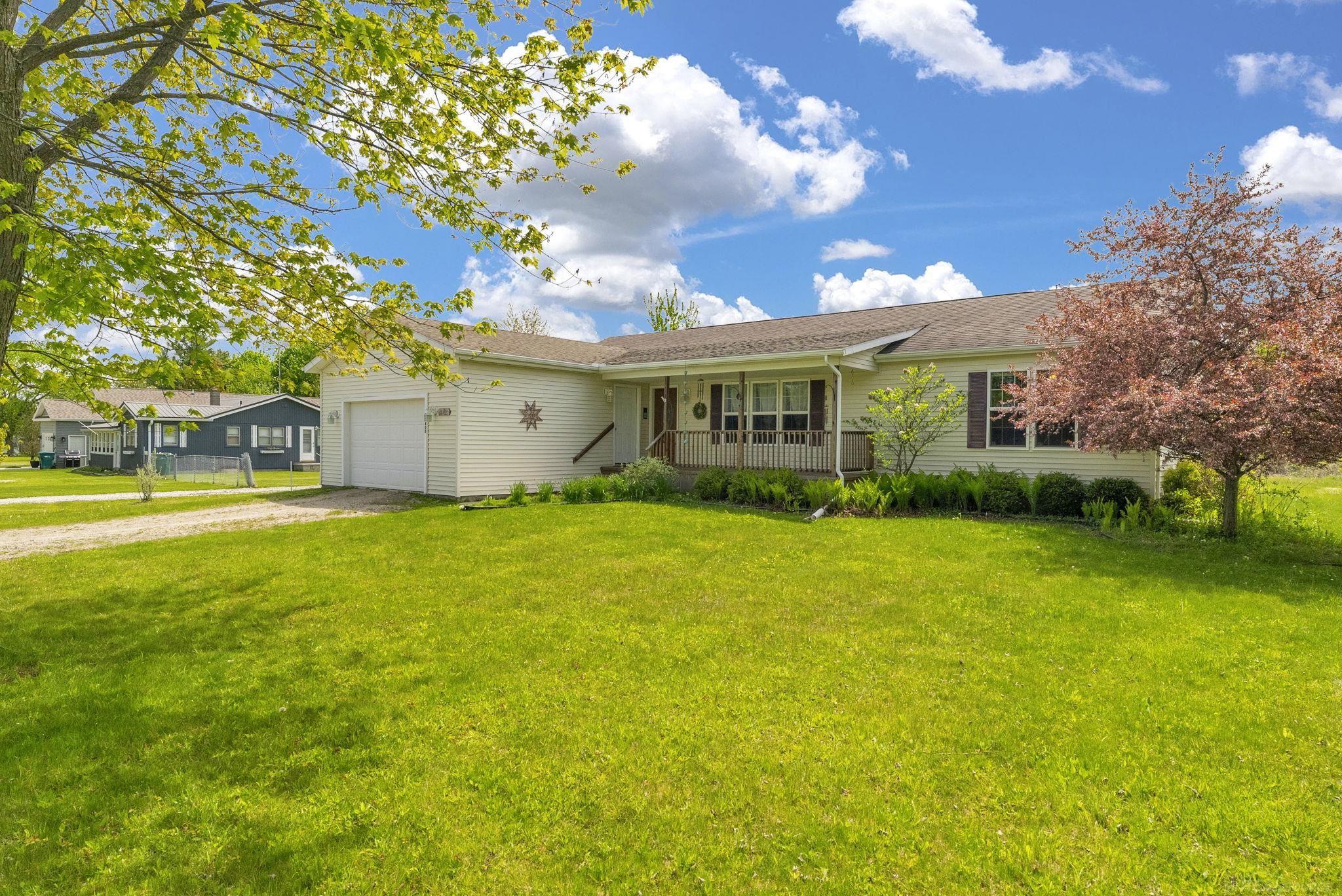 7400 Woodbine Road Lexington, MI 48450 - Photo 1 of 45