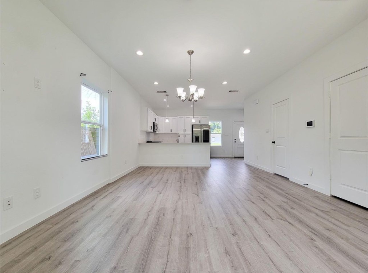 7813 Hirsch Road, Unit B Houston, TX 77016 - Photo 18 of 37 Gallery Image 18