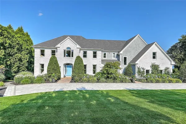 $6,295,000 | 105 Heidi Drive, Portsmouth, RI 02871