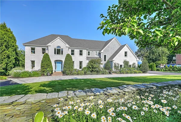 $6,295,000 | 105 Heidi Drive, Portsmouth, RI 02871