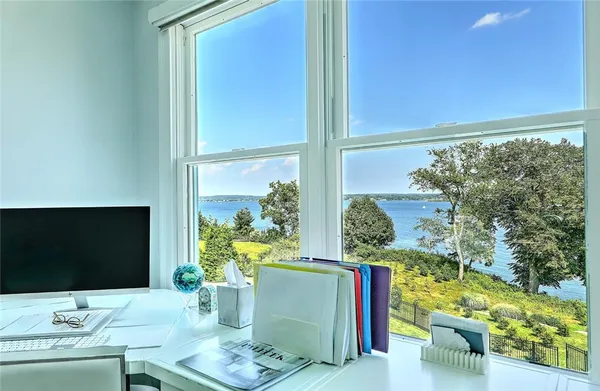 $6,295,000 | 105 Heidi Drive, Portsmouth, RI 02871