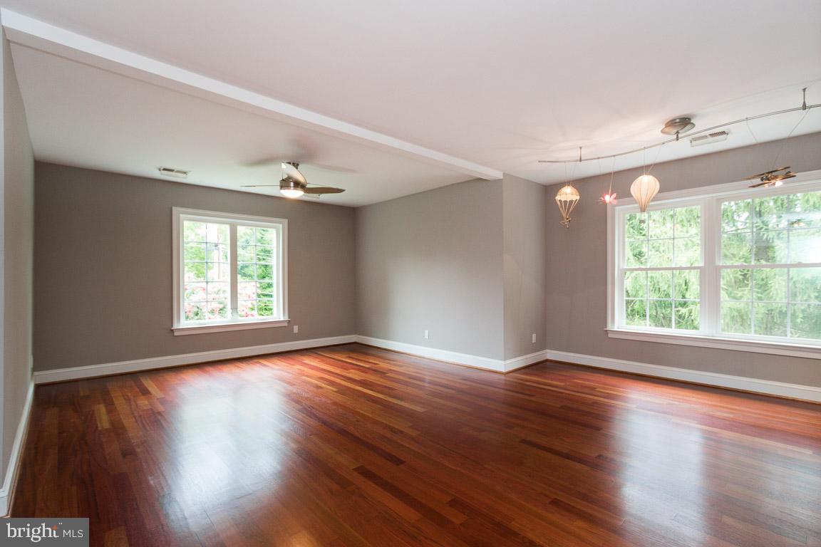 313 Adahi Road Southeast Vienna, VA 22180 - Photo 45 of 82 Gallery Image 45