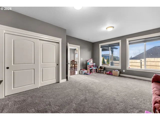 $829,000 | 1124 North 9th Way, Ridgefield, WA 98642