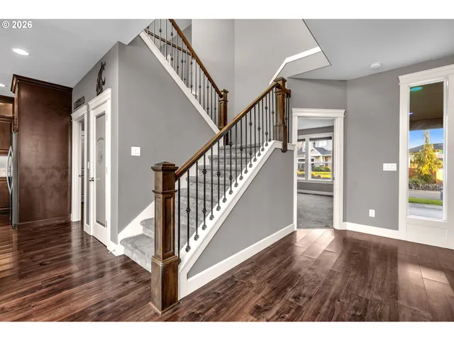 $829,000 | 1124 North 9th Way, Ridgefield, WA 98642