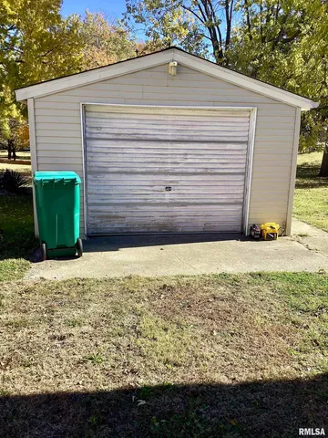 $85,000 | 339 North Cone Street, Farmington, IL 61531