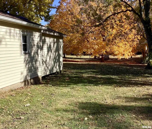 $72,000 | 339 North Cone Street, Farmington, IL 61531