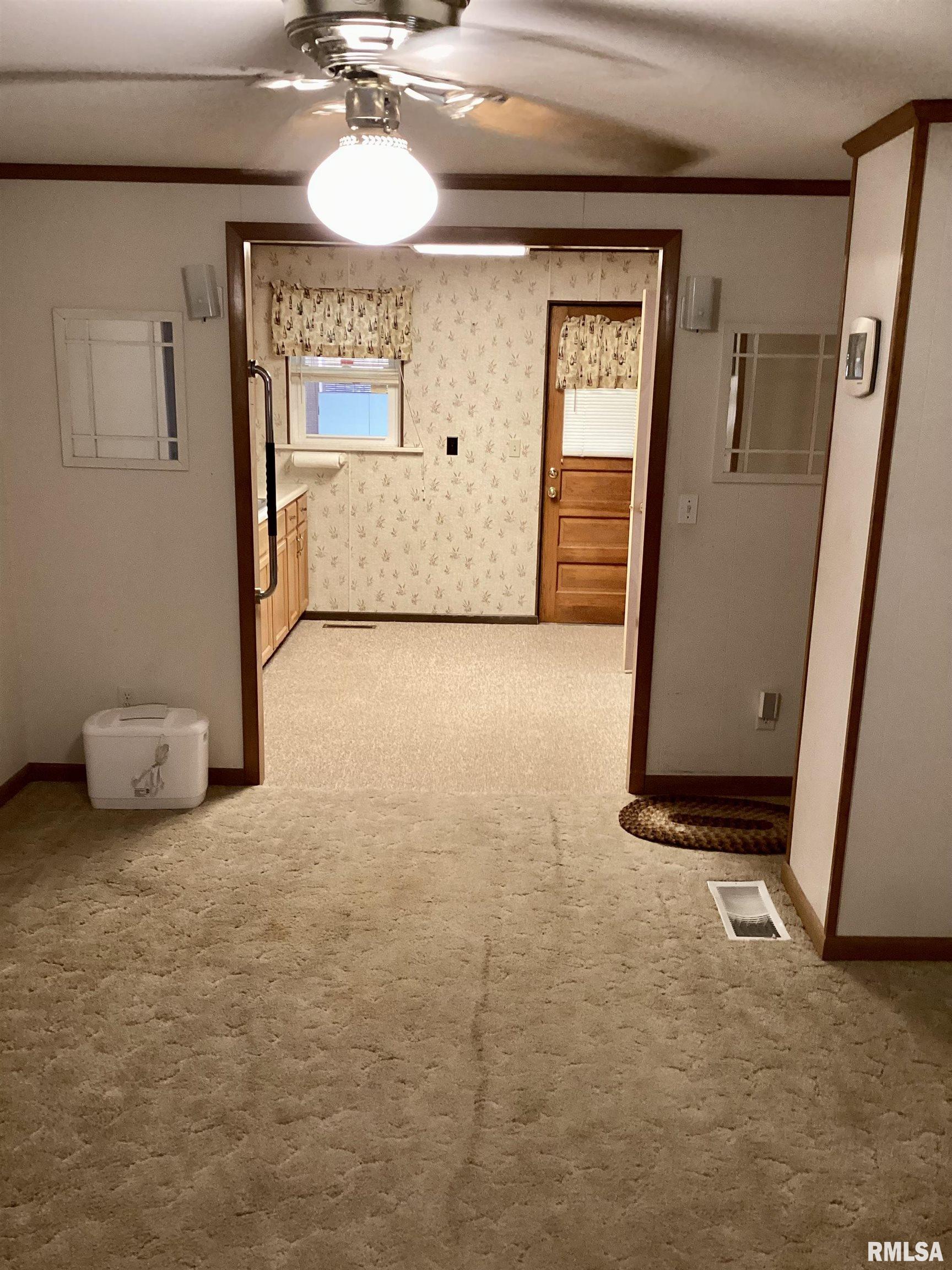 339 North Cone Street Farmington, IL 61531 - Photo 23 of 39