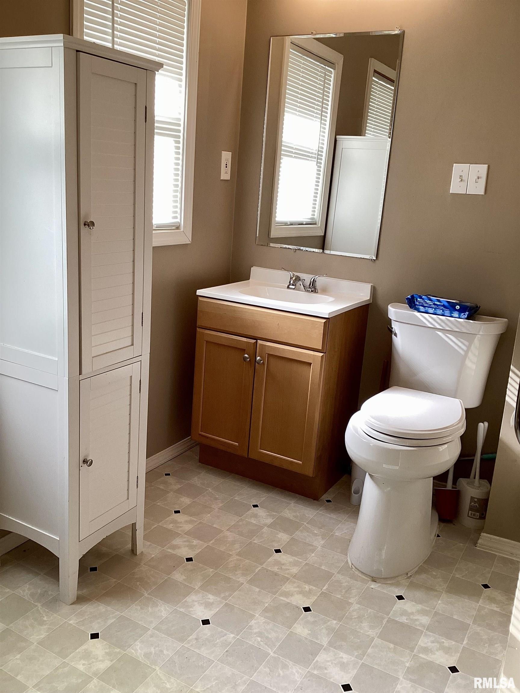 339 North Cone Street Farmington, IL 61531 - Photo 26 of 39