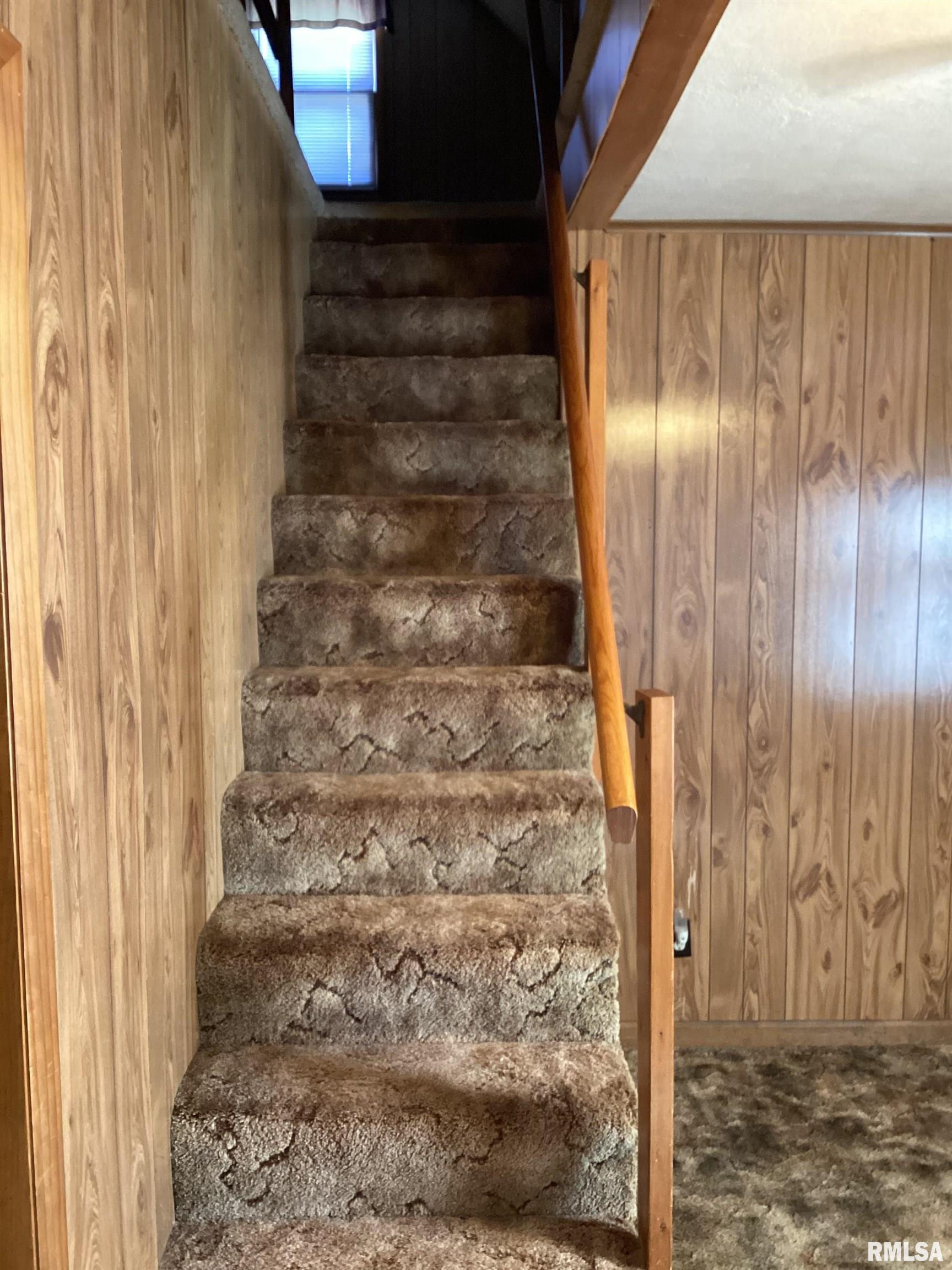 339 North Cone Street Farmington, IL 61531 - Photo 30 of 39