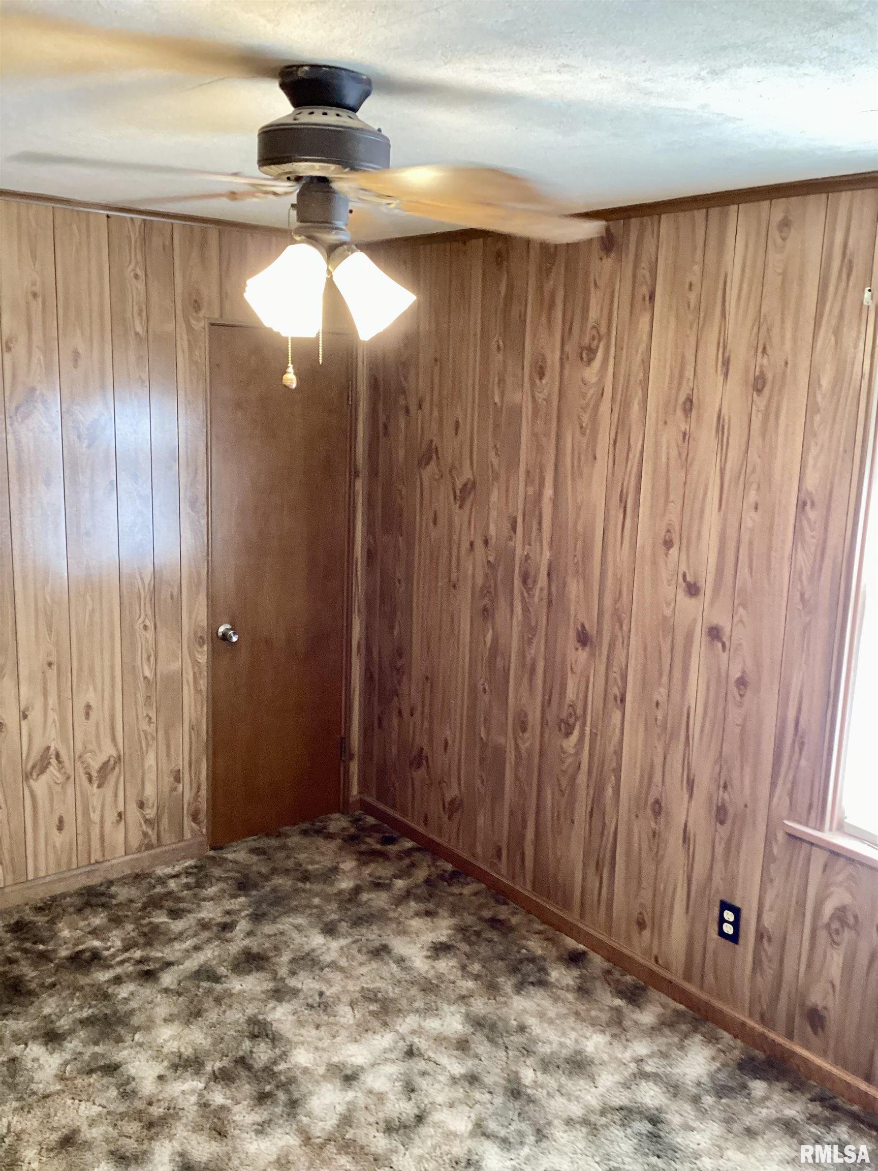 339 North Cone Street Farmington, IL 61531 - Photo 31 of 39