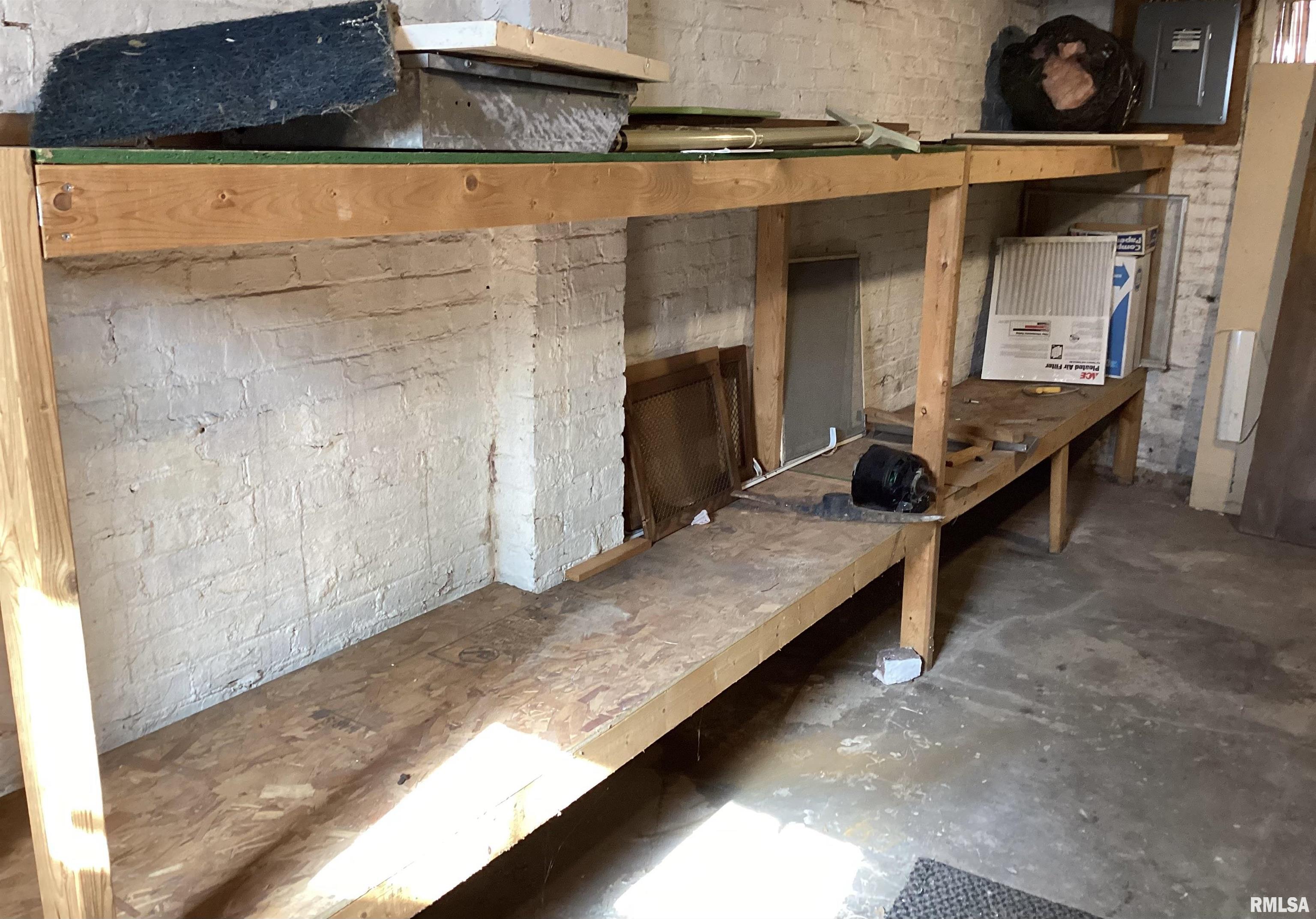 339 North Cone Street Farmington, IL 61531 - Photo 37 of 39