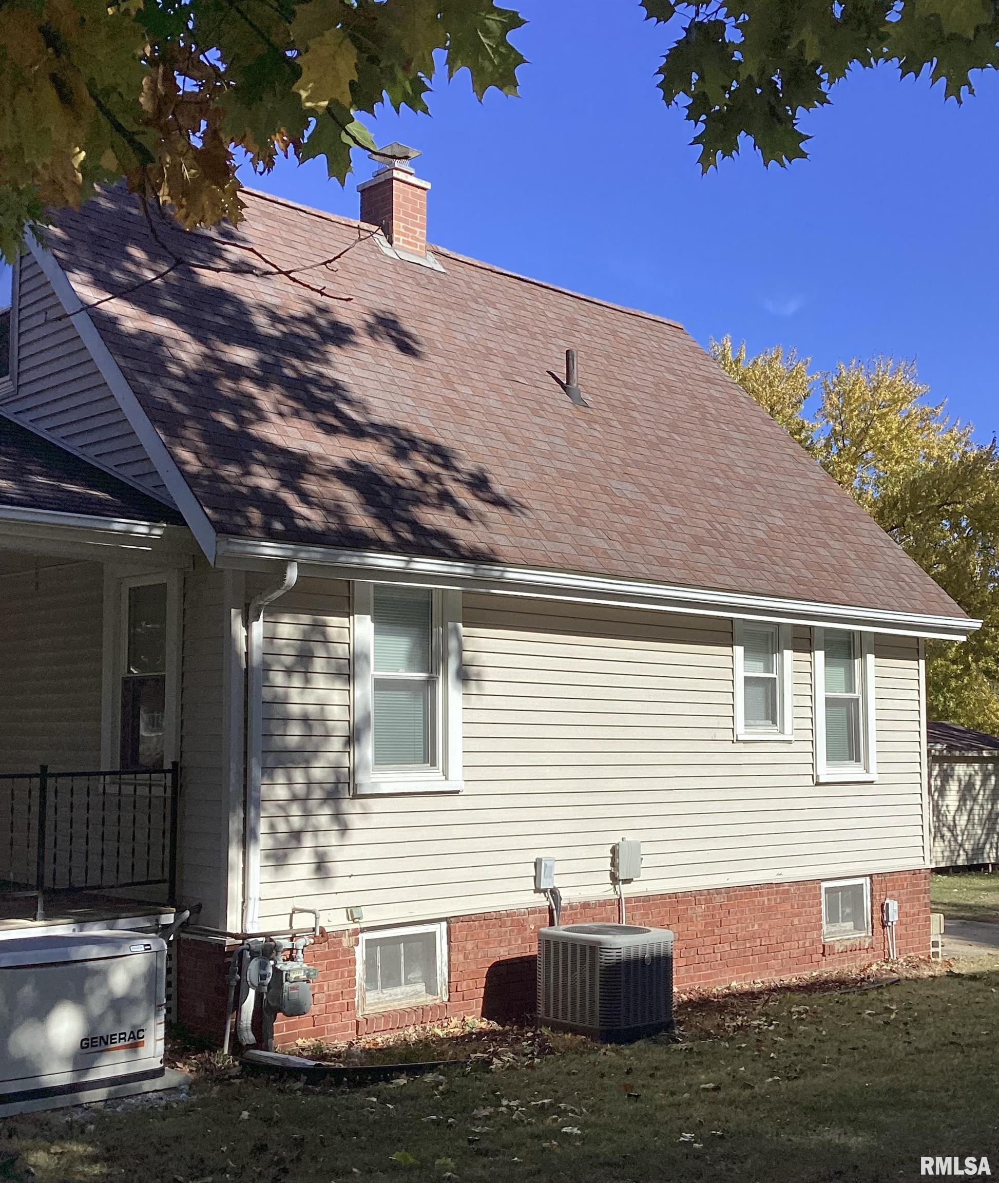 339 North Cone Street Farmington, IL 61531 - Photo 10 of 39