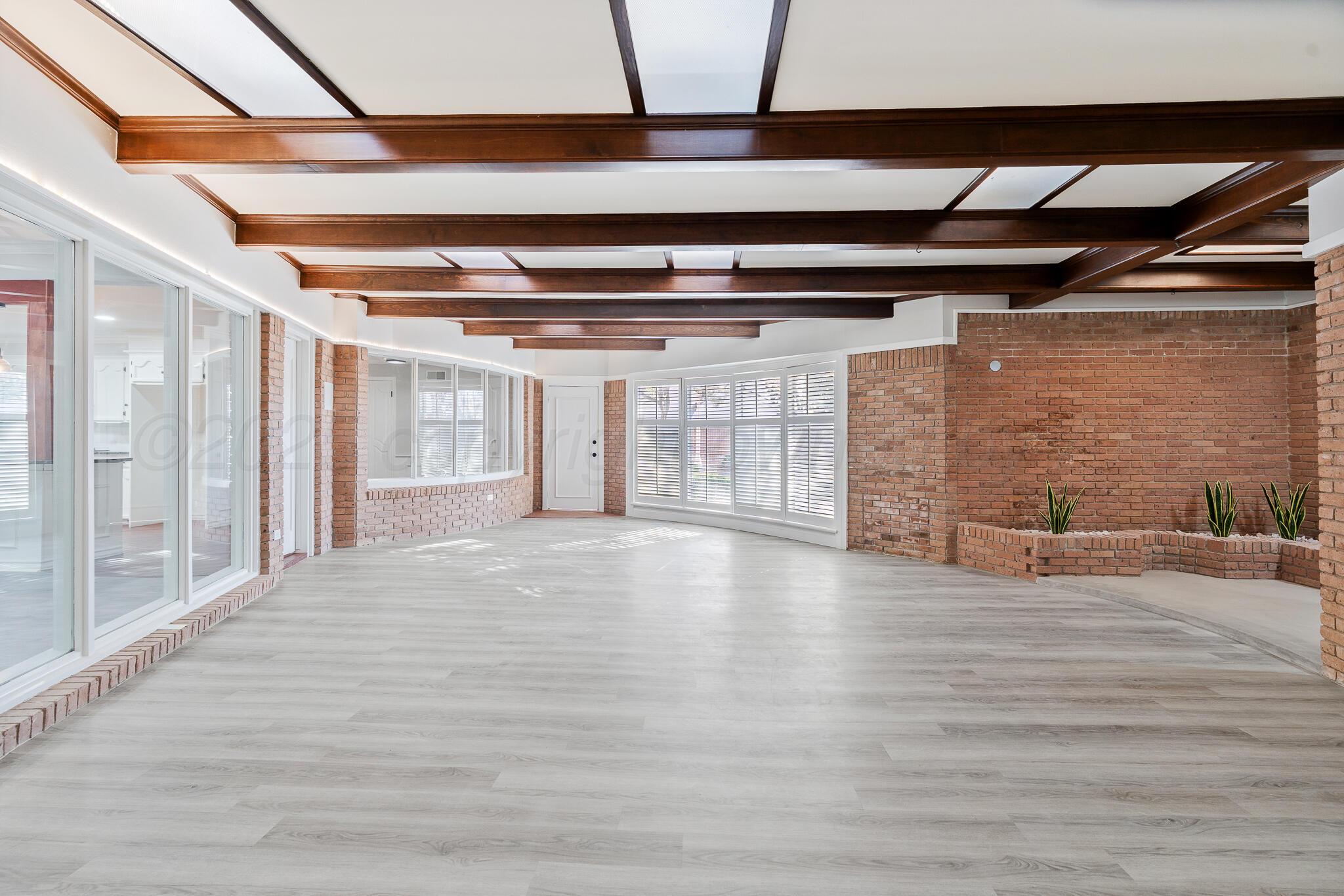 207 Yucca Terrace Plainview, TX 79072 - Photo 18 of 50 a view of an empty room