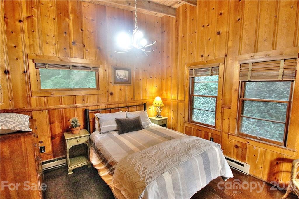 1762 Cabin Flats Road Sylva, NC 28779 - Photo 17 of 34 Gallery Image 17