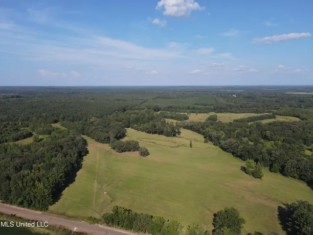 $552,500 | 233 County Road, Water Valley, MS 38965
