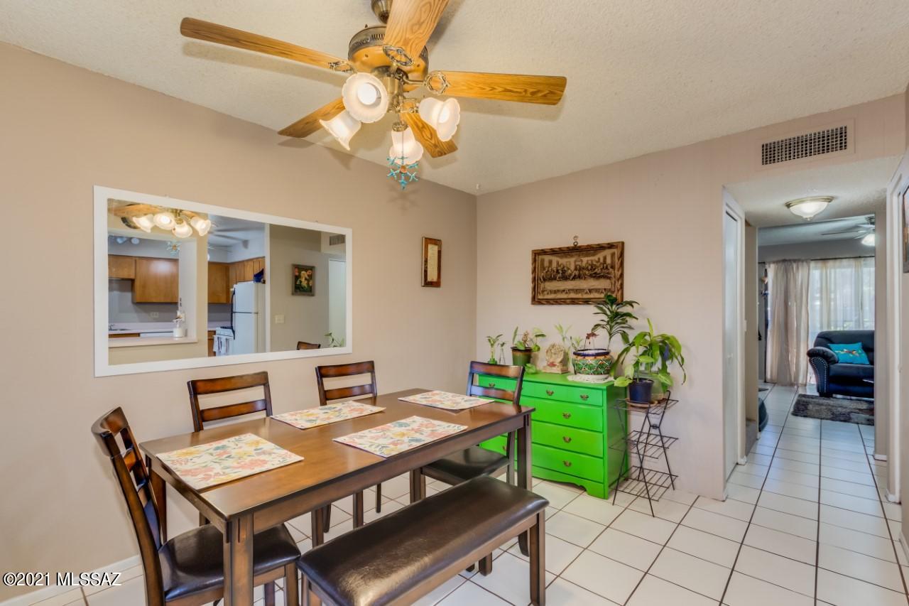 2755 West Anklam Road, Unit D Tucson, AZ 85745 - Photo 4 of 19
