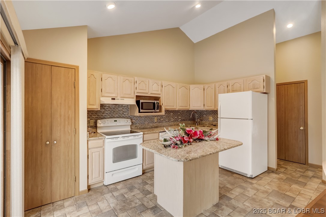 603 Niangua Shores Road Camdenton, MO 65020 - Photo 11 of 43 Kitchen with pantry.