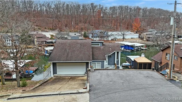 $589,000 | 603 Niangua Shores Road, Camdenton, MO 65020