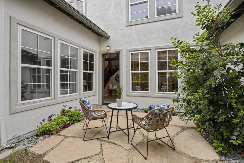 8021 Paseo Arrayan Carlsbad, CA 92009 - Photo 16 of 68