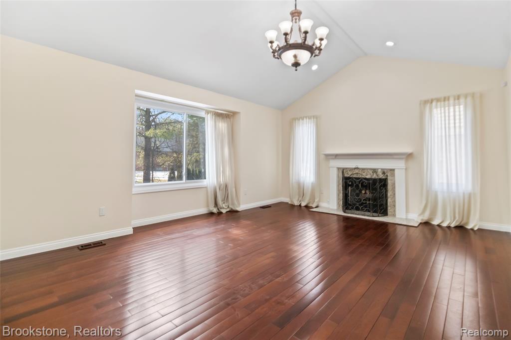 3807 Beechcrest Road Rochester Hills, MI 48309 - Photo 16 of 49 Gallery Image 16
