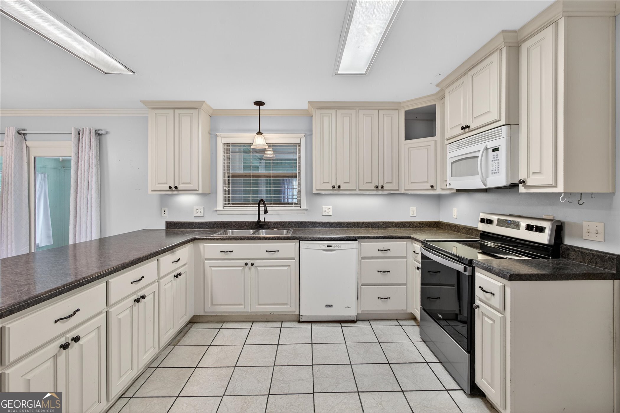 1005 Cedar Street Metter, GA 30439 - Photo 7 of 41