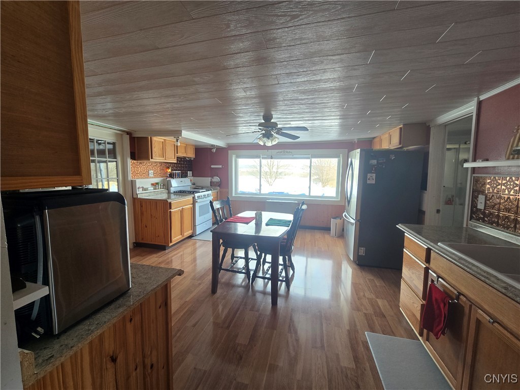 201 Cemetery Road Sangerfield, NY 13480 - Photo 12 of 31