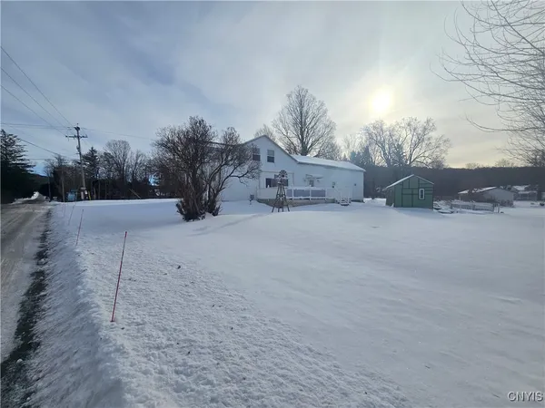 $179,900 | 201 Cemetery Road, Sangerfield, NY 13480