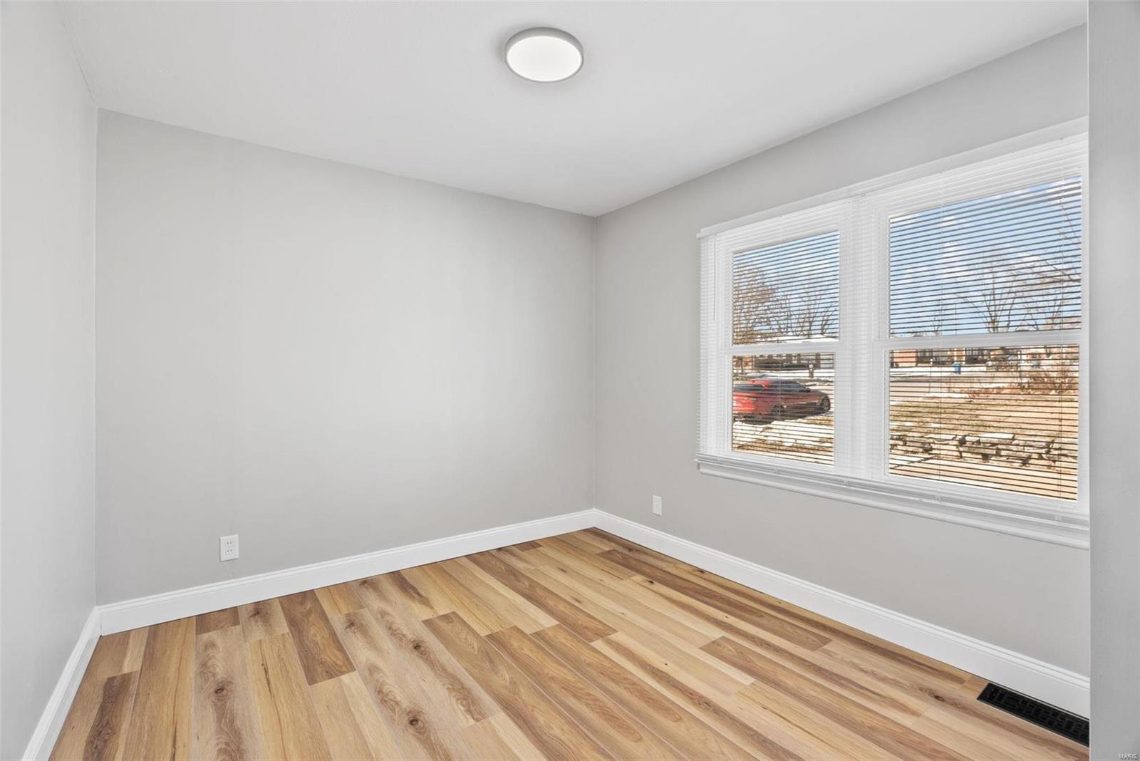 901 Barton Place St. Charles, MO 63301 - Photo 24 of 32