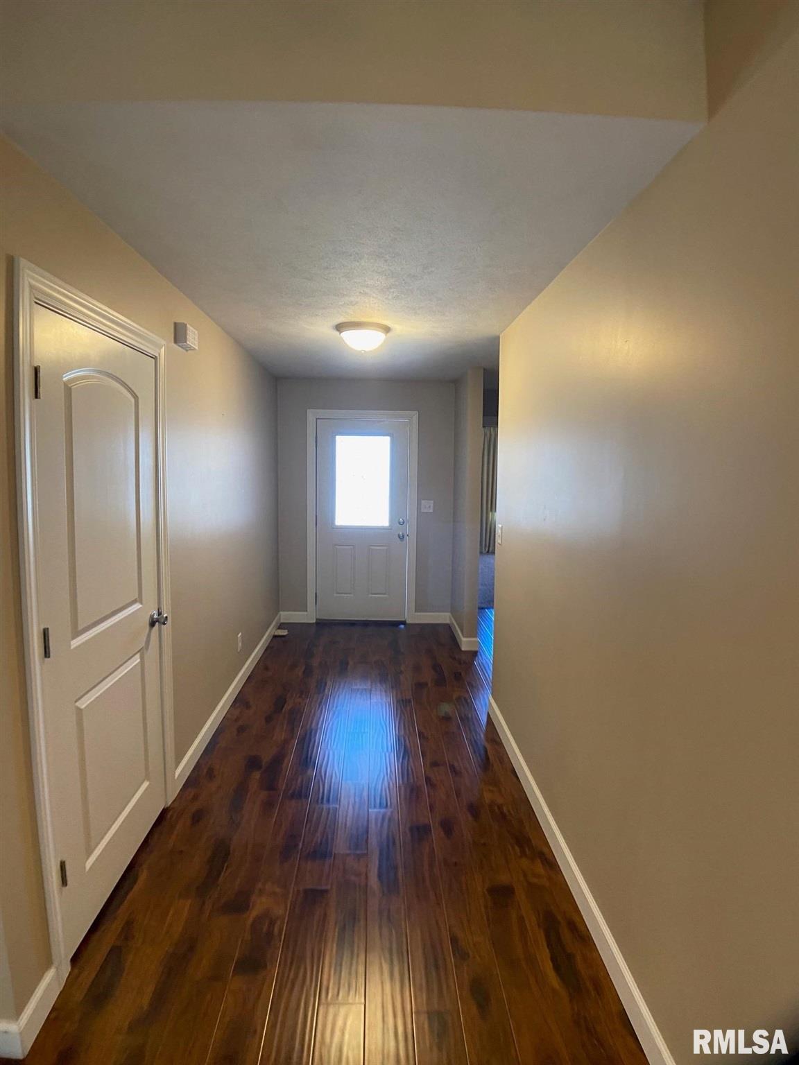 4544 Thompson Road Springfield, IL 62711 - Photo 5 of 29